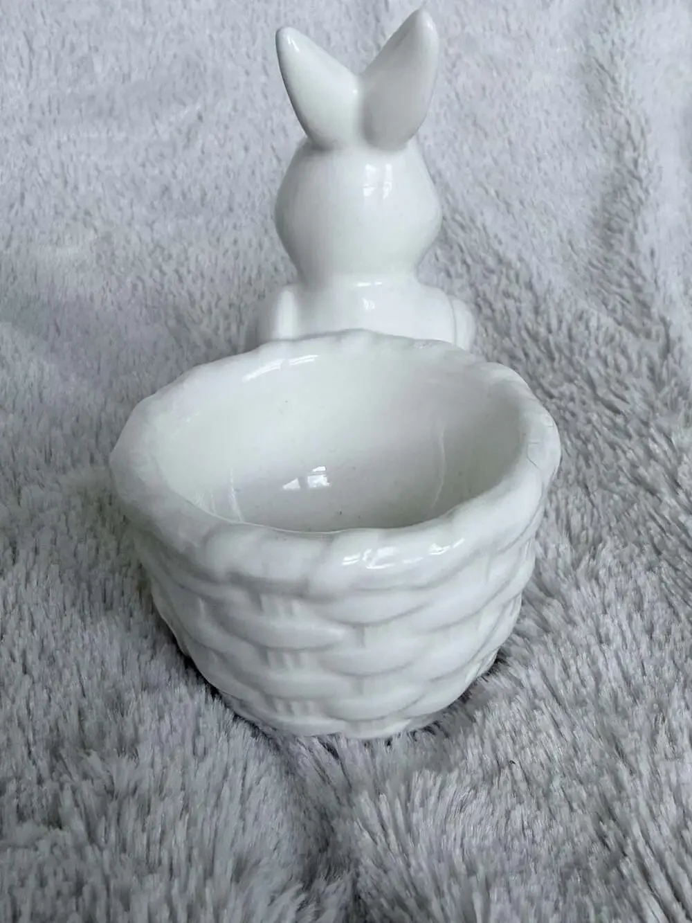 Pottery Barn White Ceramic Easter Rabbit Bunny with Basket Bowl
